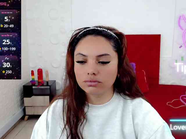 NatashaMagics webcam