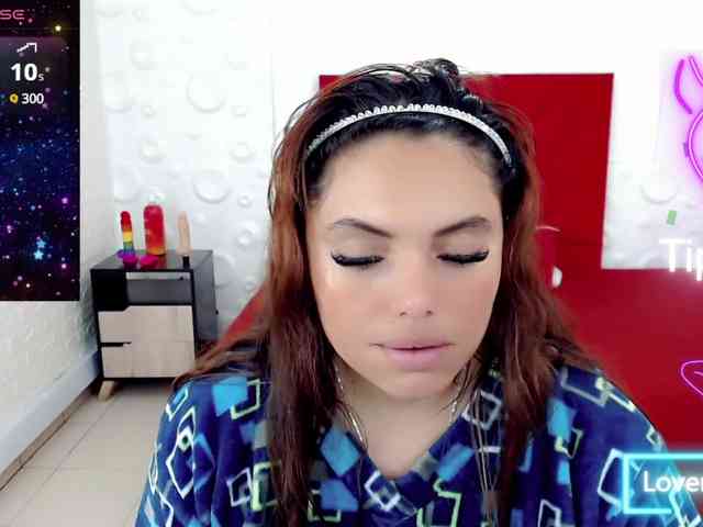NatashaMagics webcam