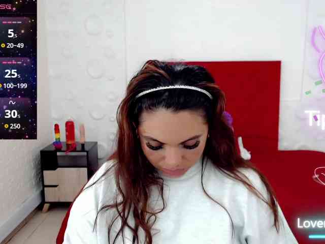 NatashaMagics webcam