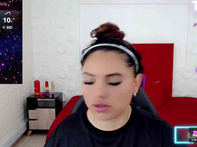 NatashaMagics webcam