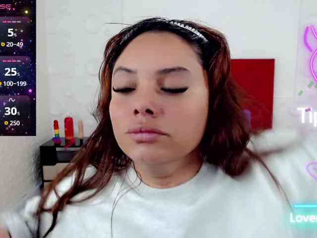 NatashaMagics webcam