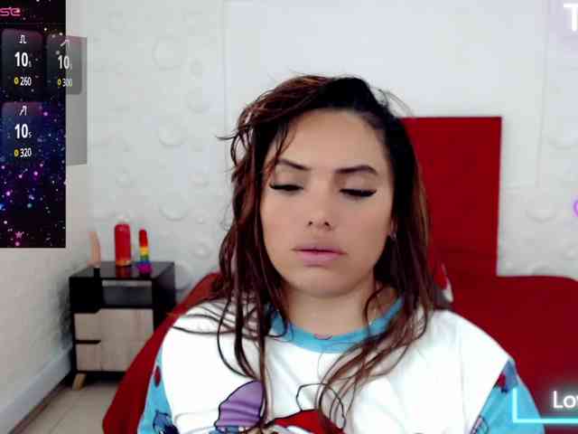 NatashaMagics webcam