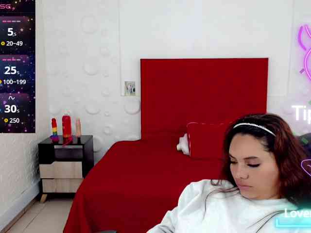 NatashaMagics webcam