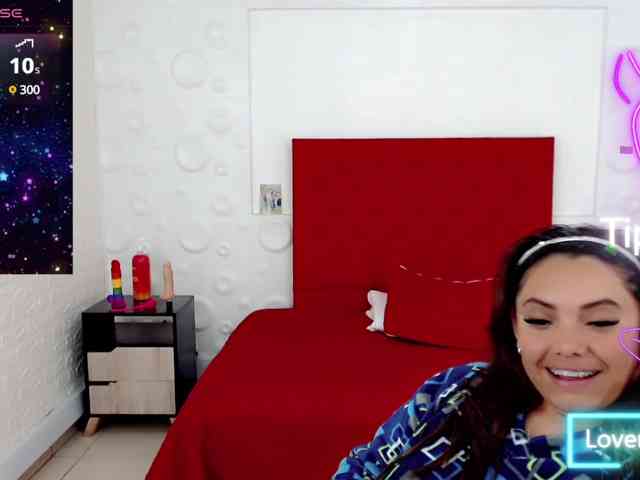 NatashaMagics webcam