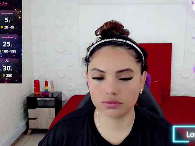 NatashaMagics webcam