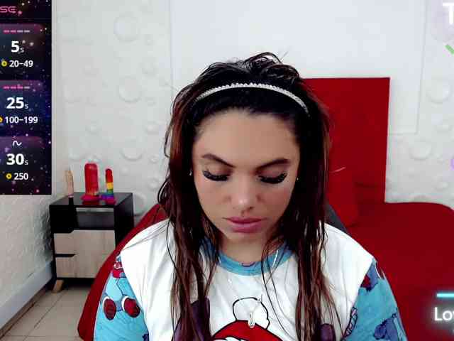 NatashaMagics webcam