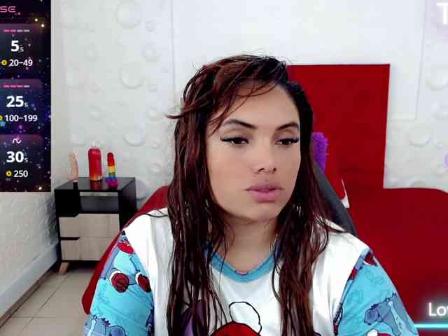 NatashaMagics webcam