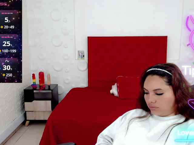 NatashaMagics webcam