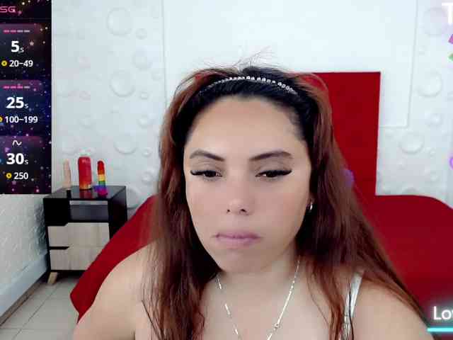 NatashaMagics webcam
