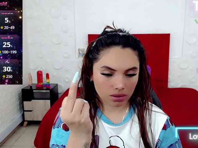 NatashaMagics webcam