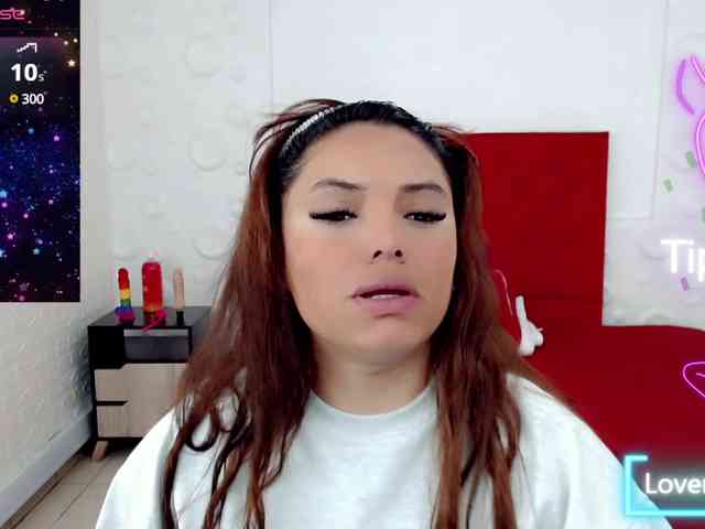 NatashaMagics webcam