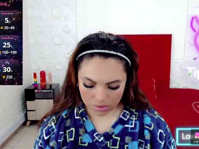 NatashaMagics webcam