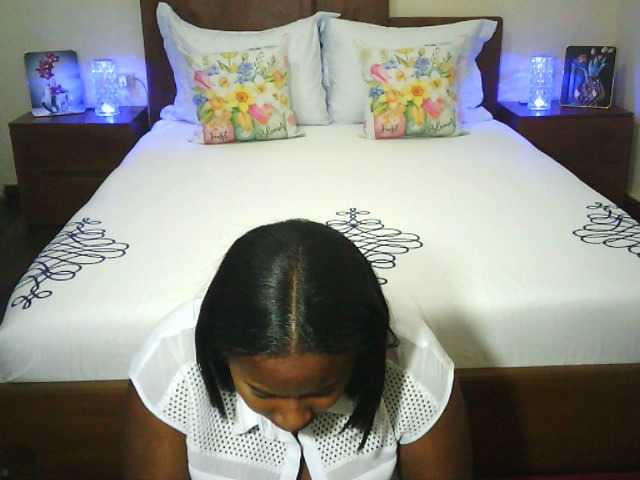 SexysTiphanie webcam bongacams model stream image