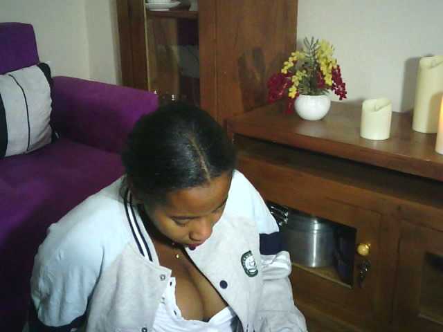 SexysTiphanie webcam bongacams model stream image