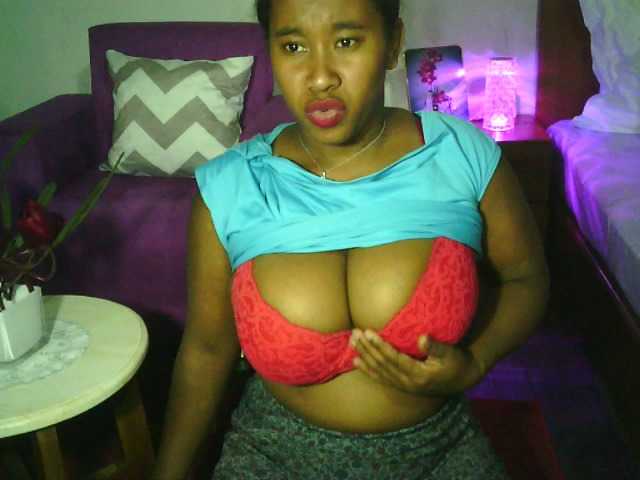 SexysTiphanie's BongaCams show and profile