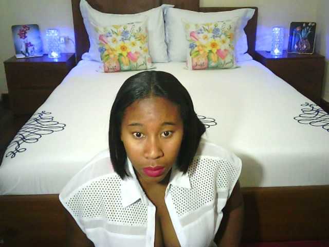 SexysTiphanie webcam bongacams model stream image