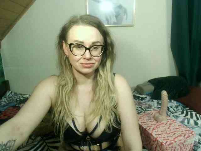 MilfBerthena webcam