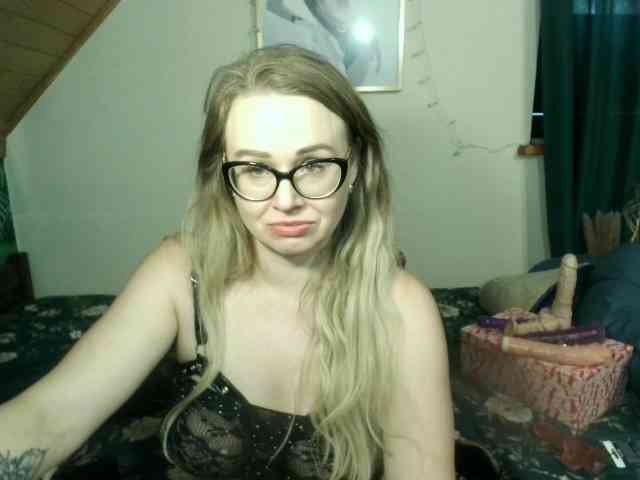 MilfBerthena webcam