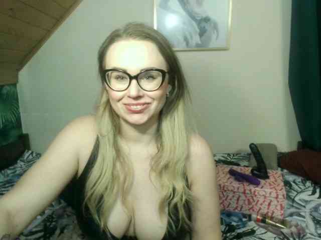 MilfBerthena webcam