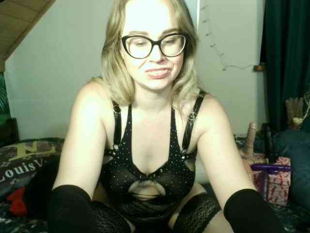 MilfBerthena webcam