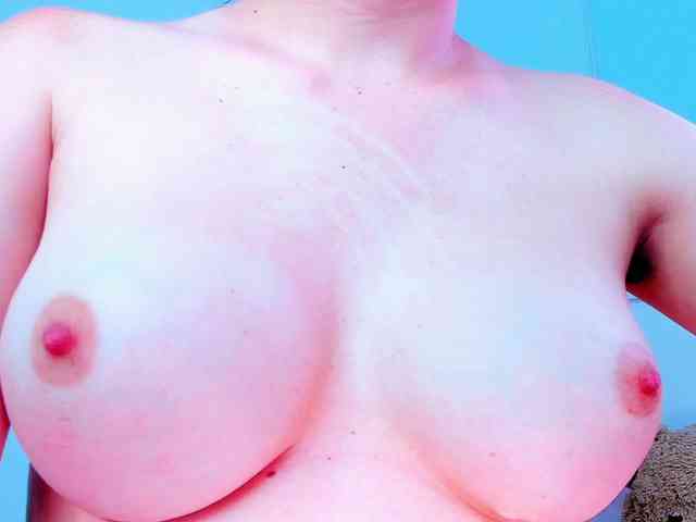 arianaf Live Webcam on BongaCams