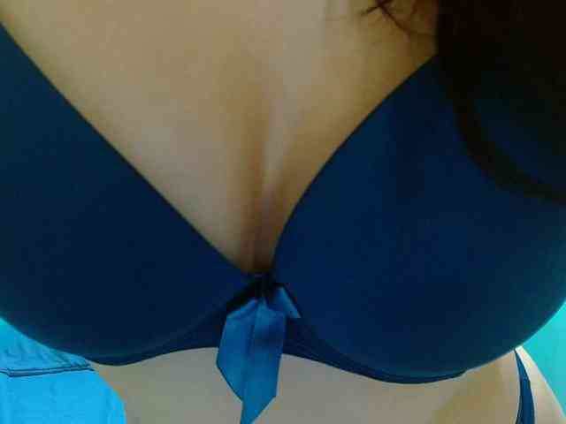 AmaiiaVega webcam