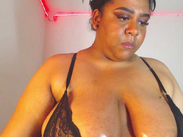 BiancaFollerach's BongaCams show and profile