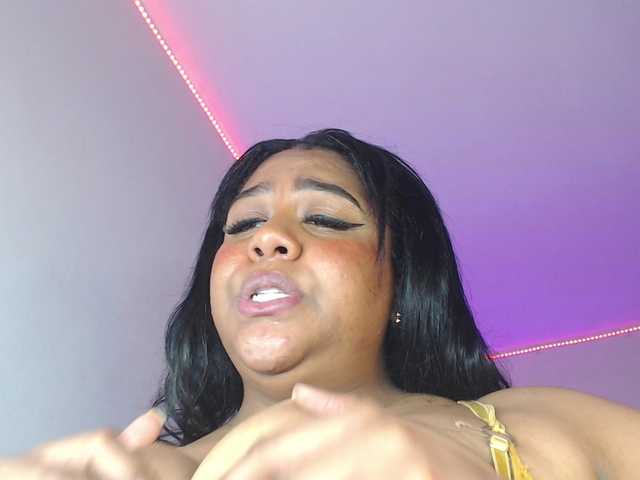 BiancaFollerach's BongaCams show and profile