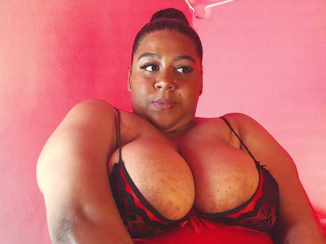 BiancaFollerach's BongaCams show and profile