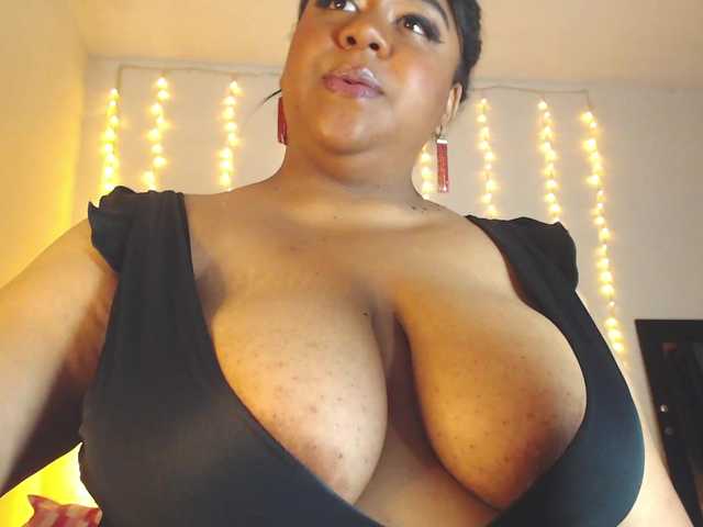 BiancaFollerach's BongaCams show and profile