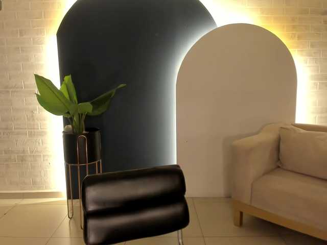 SunnyRiversX's BongaCams show and profile