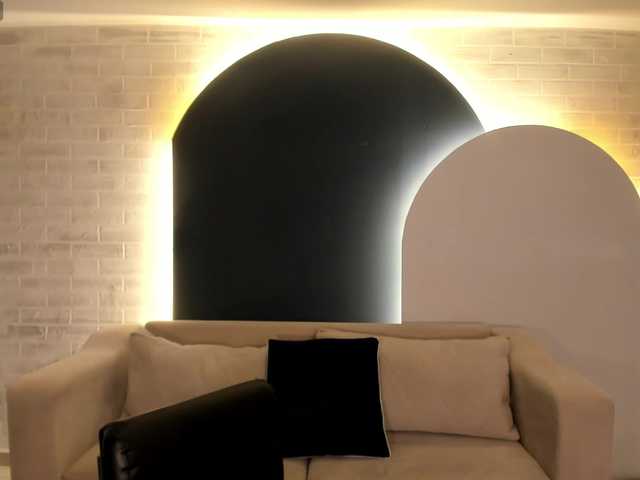 SunnyRiversX live cam profile