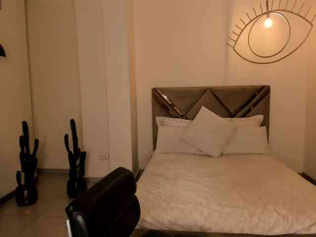 SunnyRiversX Live Webcam on BongaCams