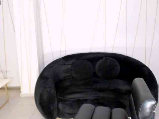 SunnyRiversX Live Webcam on BongaCams