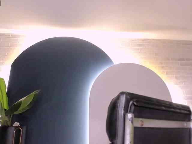 SunnyRiversX Live Webcam on BongaCams