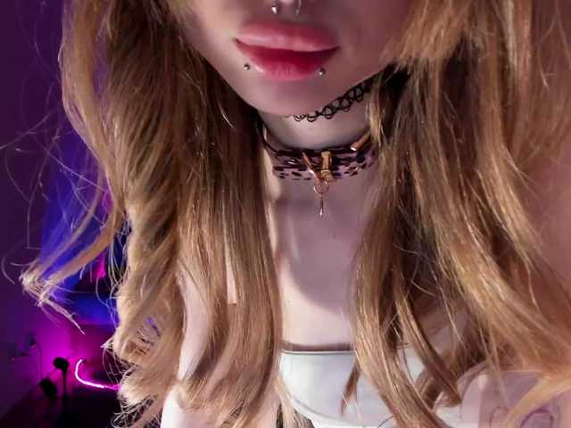 mnepohuyy's BongaCams show and profile