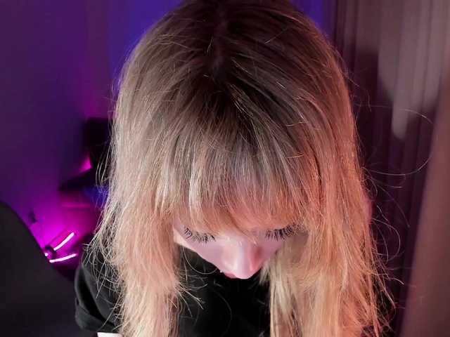 mnepohuyy's BongaCams show and profile