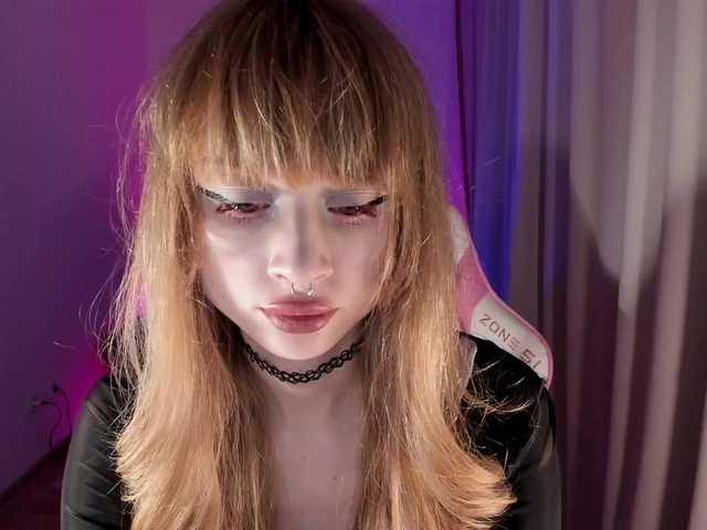 mnepohuyy's BongaCams show and profile