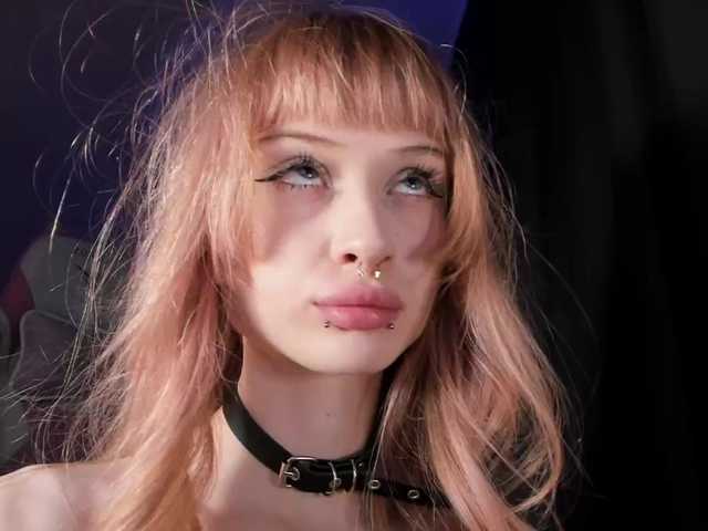 mnepohuyy's BongaCams profile