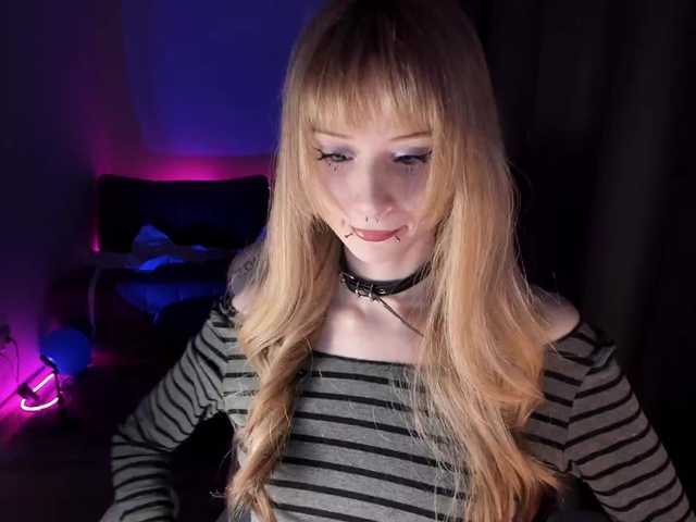 mnepohuyy's BongaCams show and profile