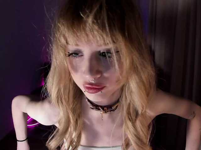 mnepohuyy's BongaCams show and profile