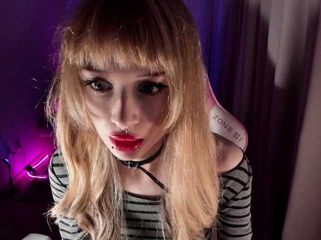 mnepohuyy's BongaCams show and profile