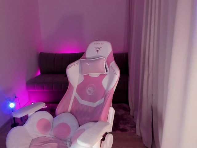 mnepohuyy's BongaCams show and profile