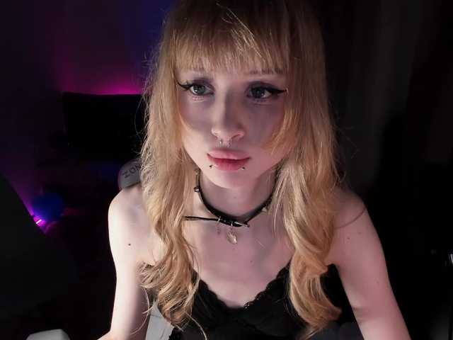 mnepohuyy's BongaCams show and profile