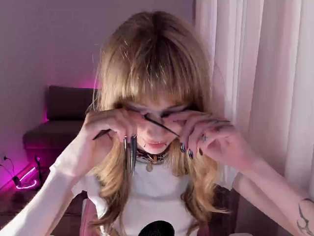 mnepohuyy's BongaCams show and profile