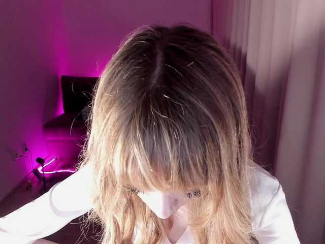 mnepohuyy's BongaCams show and profile