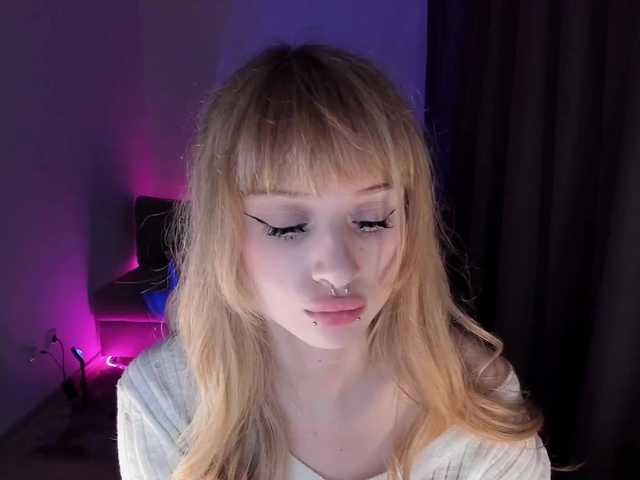 mnepohuyy's BongaCams show and profile