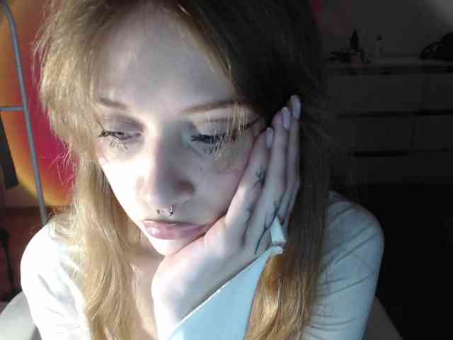 mnepohuyy webcam