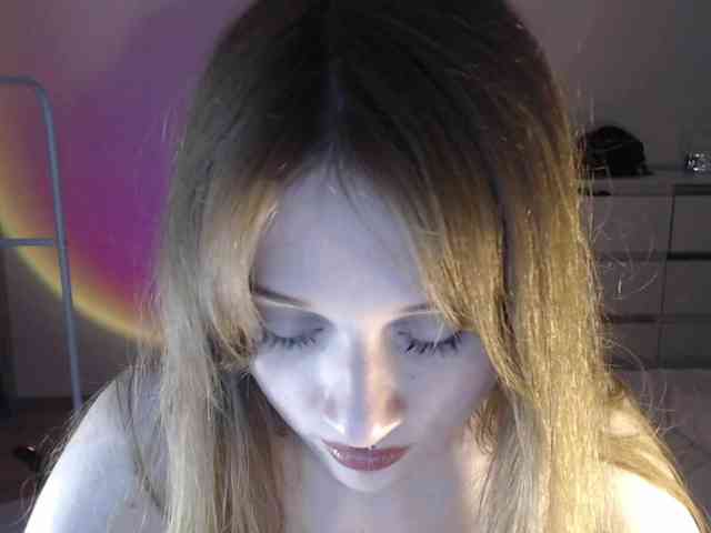 mnepohuyy webcam