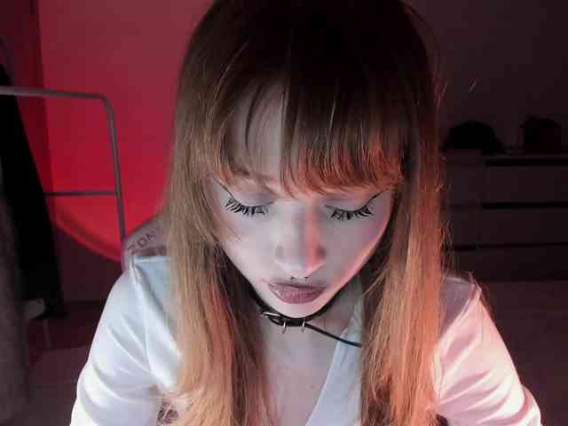 mnepohuyy webcam